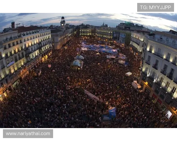 瓦伦西亚球迷抗议持续，俱乐部局势变化对稳定运行带来影响